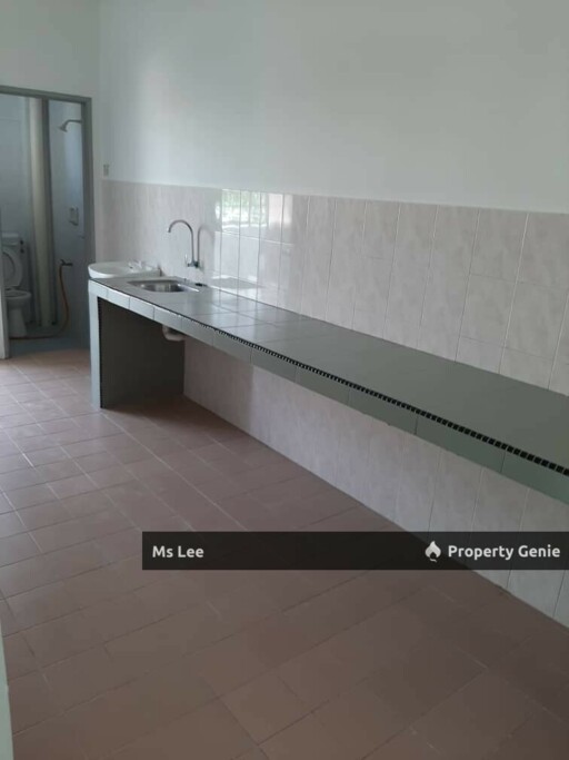 3rd Floor Shop Apartment RM 500 (KFC/NSK)-Taman Sentosa Utama @ Klang-Ready 15/7 or 31/7