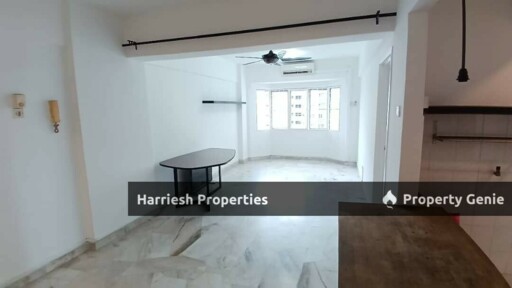 Corner Unit Unblock View, Newly Painted & Partially Renovated- Danau Idaman Condo Tmn Desa