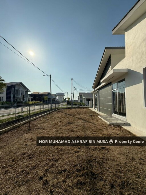 Teres Corner Lot Taman Kerian Putra, Parit Buntar Perak