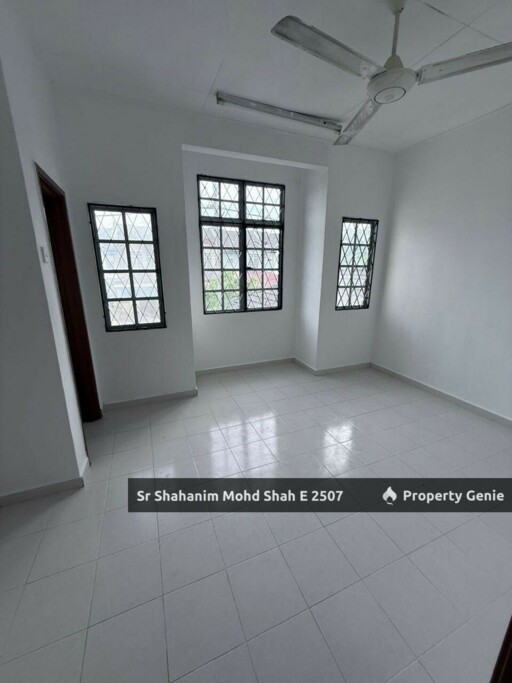 Double Storey Terrace Lorong Cakera Purnama, Fasa 3, Puncak Alam Selangor