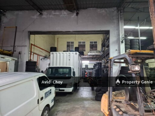Kota Puteri, Jalan Cenderai, 1.5 Storey Semi Detached Factory for Rent