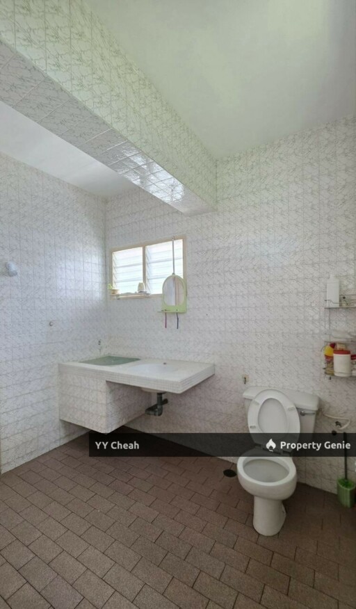 For Sale- Ipoh Garden One Storey Huge Corner 5457sq ft Prime Location