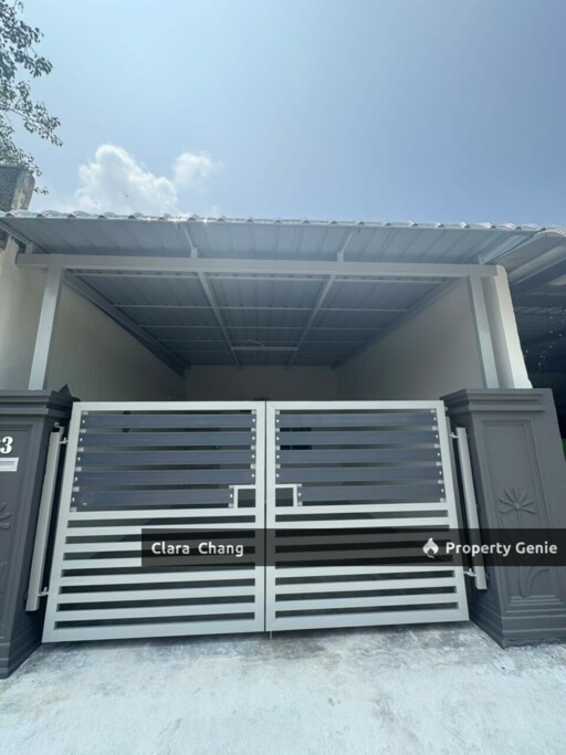 Taman Kluang Barat Fully Renovated Double Storey Low Cost House