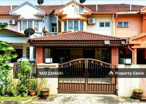 Seksyen 7, Shah Alam | 2-Storey Terrace 4+1 Rooms | RM675K - Facing Open, Extended Kitchen and Gated Guarded