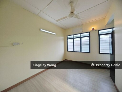 Silibin First Garden Double Storey Terrace House Facing North Simple Renovated Near Menglembu