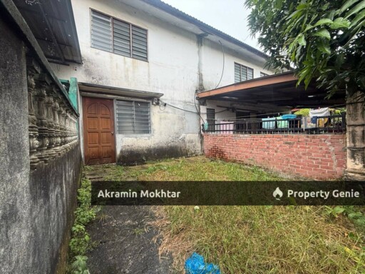 2 STOREY LOW COST TAMAN BUKIT KEMUNING,  SEKSYEN 32, SHAH ALAM