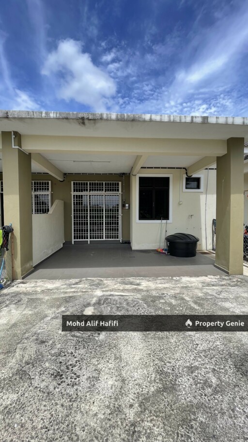 Teres setingkat taman sri pulai jelawat bachok