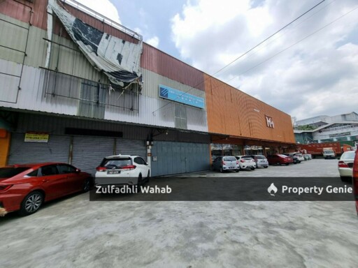 Shoplot Kampung Subang Baru Facing Main Road 15000sf