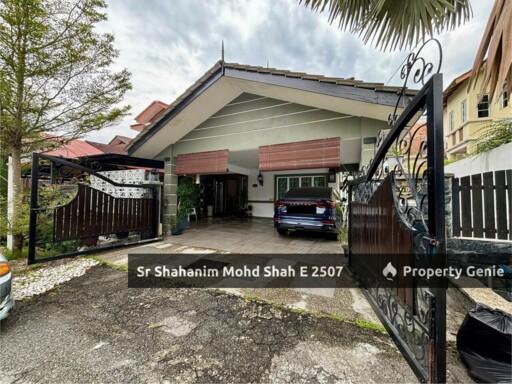 2 Storey Semi D Taman Ixora Salak Tinggi, Sepang