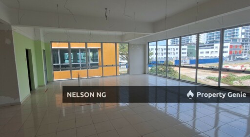 PD WaterFront Corner Office