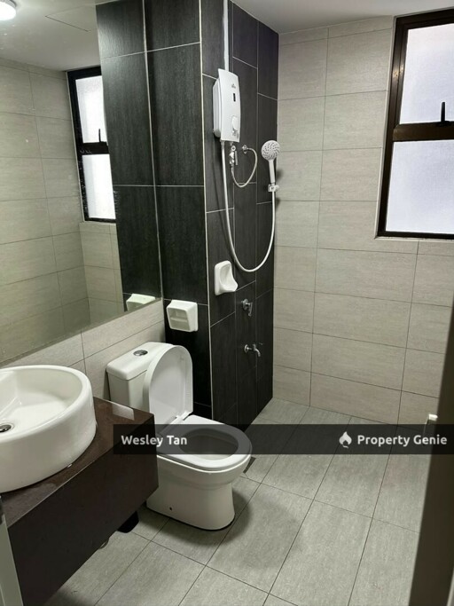 Admiral Condo Tower A Fully Furnished 3 Rooms City View Mid Floor 2 Parking For Rent | Sale