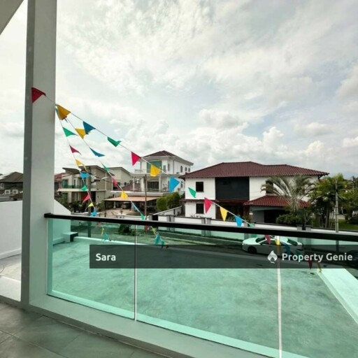 Super SemiD at Pasir Putih Ipoh