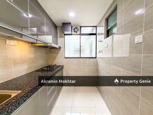 Freehold & 2 Covered Parking | Residensi Zamrud Condominium, Kajang