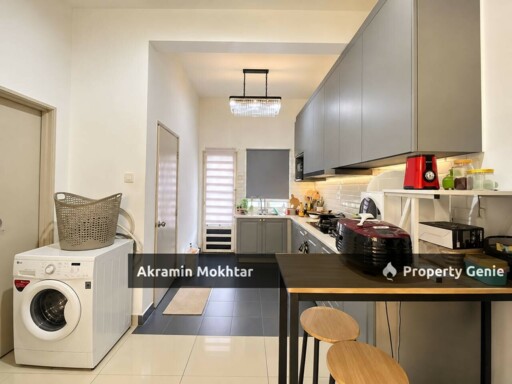 Freehold, Renovated & Fully Furnished | Double Storey Terrace Taman Mutiara Rinching Semenyih