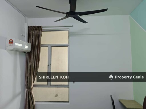 Male Room for Rent at Suriamas Suites Condominium @ Larkin JB Town