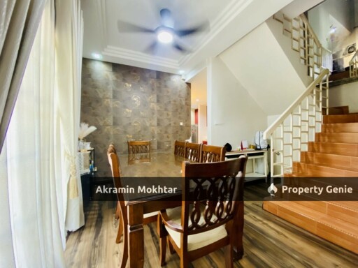 RENOVATED | TAMAN RIANA UKAY 2 STOREY TERRACE CORNER LOT