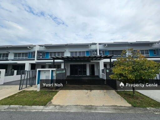Fully Furnish & Extended Double Storey Terrace Serenia Arina Serenia City Sepang