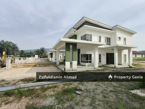 Freehold Semi-Detached in Taman Salak Mulia, Sepang