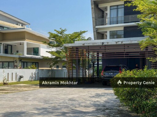 Corner Lot, Modern Design & Fully Furnished |  3 Storey Bungalow at Perdana Heights U10, Shah Alam