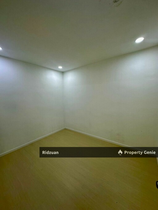 For Sale - Single Storey with Kitchen Expended