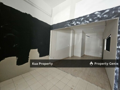 For Rent! Ground Floor Corner Shoplot at Pending, Near Icom Square