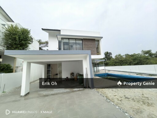 Luxury 3-Storey Corner Bungalow with Pool @ Twin Palm Sungai Long- For Sale