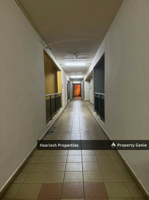 Tampoi Kipark Apartment for Sale