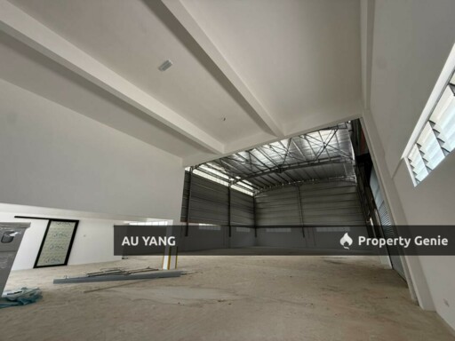 2.5 Storey Factory For Sale 2.5 层工业厂房出售 @ Simpang Ampat (Tasek)