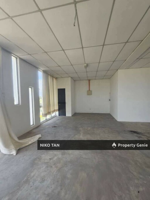 Taman Cahaya Kota Puteri 4.5 Storey Shop For Sale