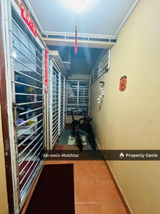 Freehold & Partially Furnished | [Walking to LRT] Double Storey Terrace Putra Bistari, Putra Heights, Selangor