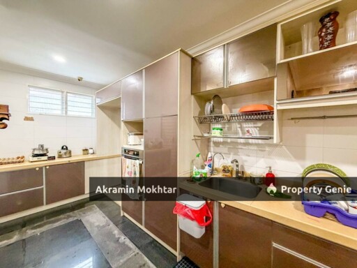 CORNER LOT, FREEHOLD, FACING OPEN & RENOVATED | Double Storey Terrace Putra Bahagia, Putra Heights