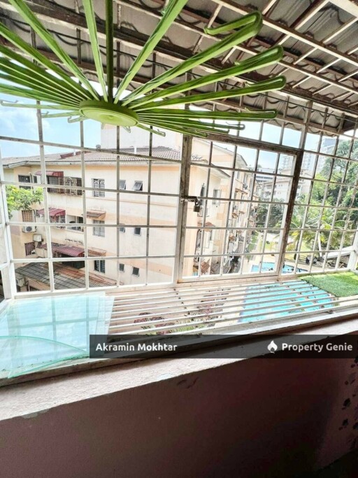 [Corner] Saujana Apartment, Damansara Damai
