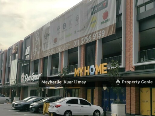 Gardens Square Coner Shop For Rent