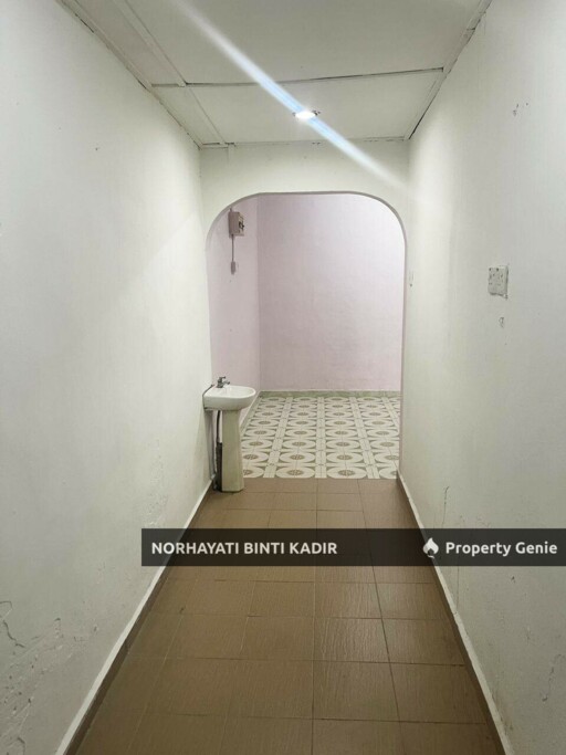 RUMAH TERES LOW COST 2 TINGKAT, CENDERAWASIH KUANTAN