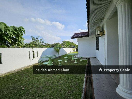 Exclusive Bungalow Seksyen 9 Shah ALam With Spacious Garden Hot Prime Area For Sale