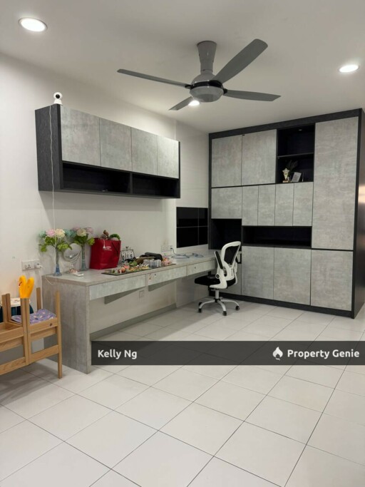 Double Sty Renovated Fully Furnished House At Bandar Botanic Klang For Rent & Sale