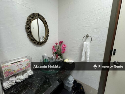 2.5 Storey Bungalow Lake Garden Villas, Cahaya SPK  Seksyen U9, Shah Alam