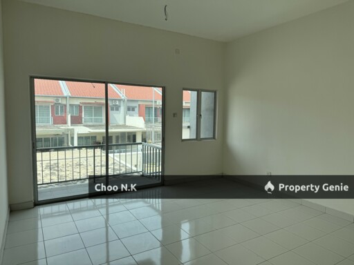 Jati Heights, Nilai Putra