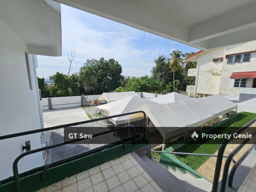 3 Storey Taman Intan Kajang Partially Furnished Bungalow For Rent