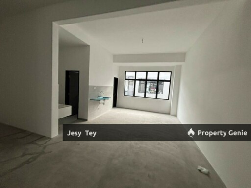 For Rent Setia Tropika Shoplot (Second Floor)
