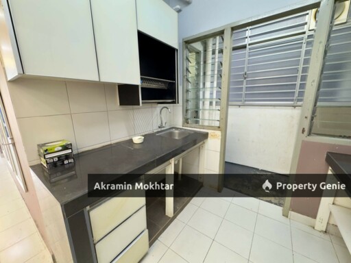 FREEHOLD, LOW LEVEL, RENOVATED & 2 PARKING | PANGSAPURI GAPURA BAYU JADE HILLS, KAJANG