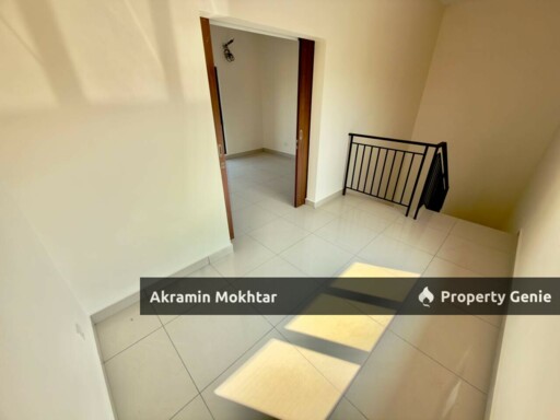 CORNER LOT 3 Storey Terrace Nassim Heights, Taman Ukay Bistari, Ampang Selangor