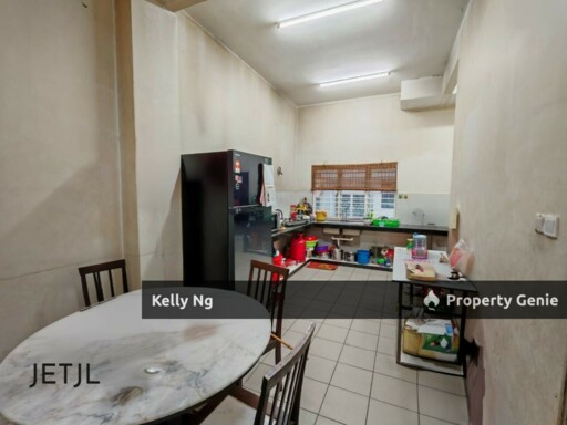 Double Sty House At Taman Saga Klang For Sale