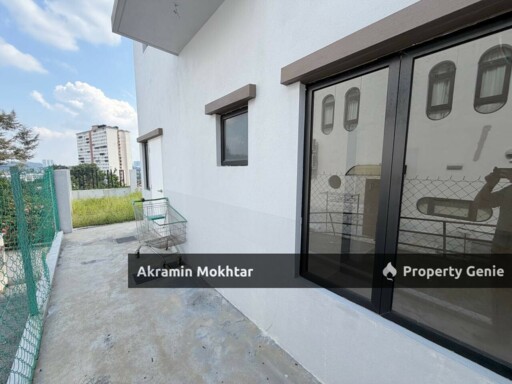 Corner Lot | 3 Storey Superlink Nassim Heights, Taman Ukay Bistari, Ampang