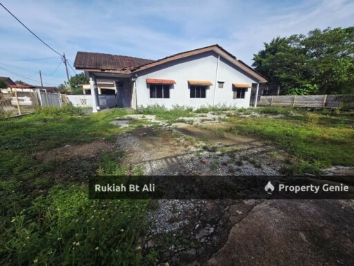 SEMI D CORNER LOT TAMAN REMBAU UTAMA