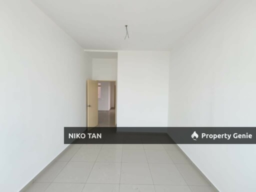 Saujana Plentong Apartment New Unit Near Taman Molek