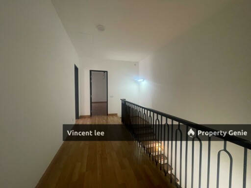Stoneridge Eco Majestic  36X80 Semi-D Cluster, Renovated Condition, Semenyih