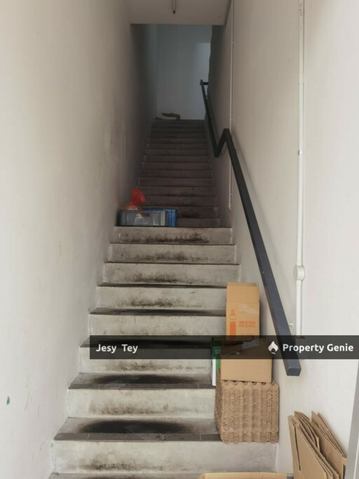 Setia Tropika 1st Floor For Rent