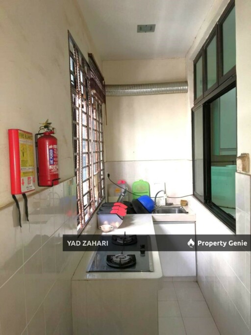 Seksyen 7, Shah Alam | 3-Storey Terrace 5 Bedrooms | RM990K - Below Market and Extended at The Back