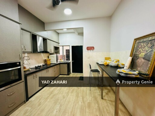 Sunway Kayangan, Shah Alam | 2-Storey Terrace 4 Bedrooms | RM730K - Extended Kitchen, Gated Guarded and Move In Condition